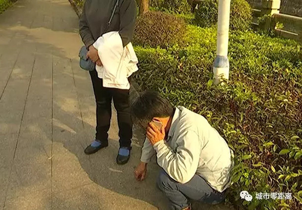 高中生旷课出入酒吧、与女大学生开房 被勒令退学