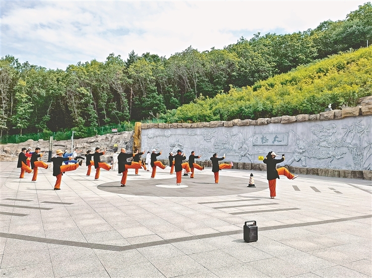 七台河：城在山水中 人居幸福里